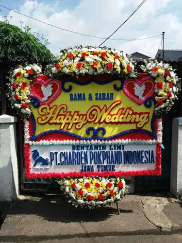 Karangan Bunga Pernikahan  di Baubau